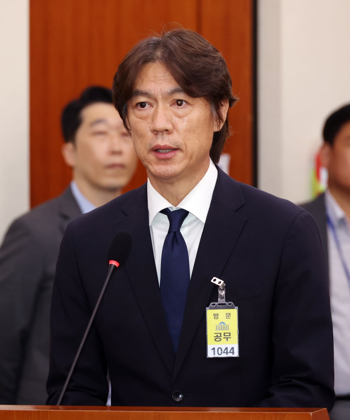 上海大胜天津！血布开心，王哲林淡定，卢伟重提防守，洛夫顿谦逊