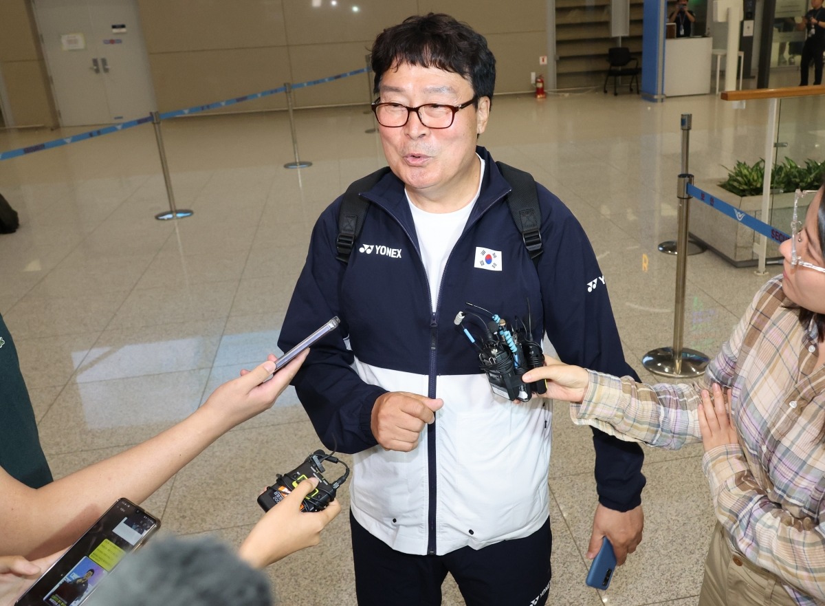 抢戏！火箭连中三分轰出18-2！打停快船！