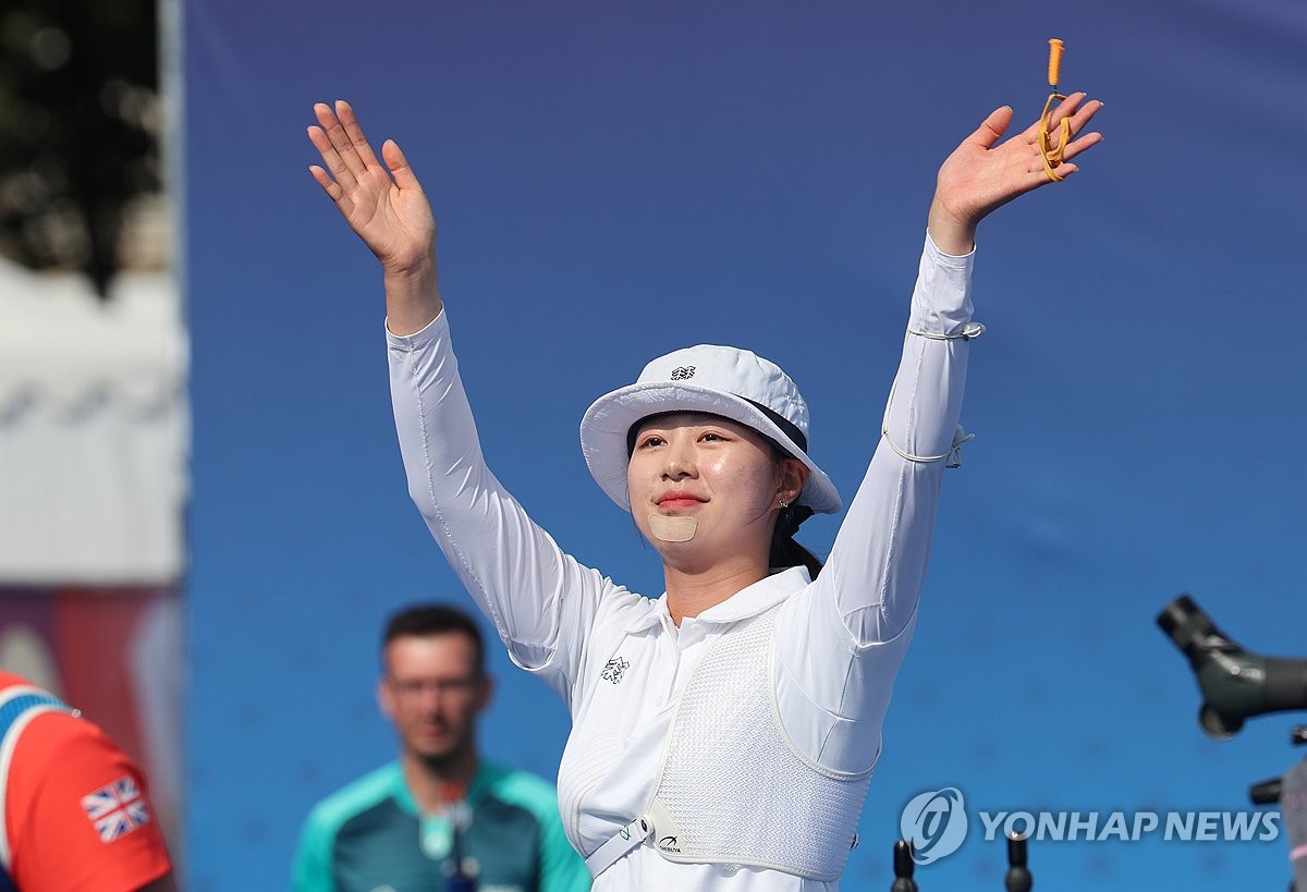 风暴单节运动战12投0中仅得2分 王牌轰出14-2成功逆转比赛