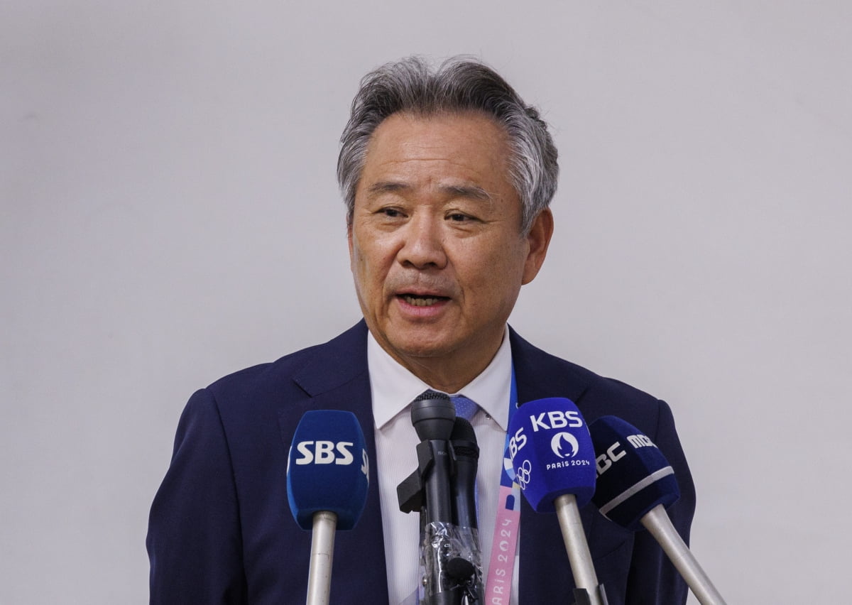 皇马西甲已连续42场不败，若本轮拿分将追平巴萨保持的纪录
