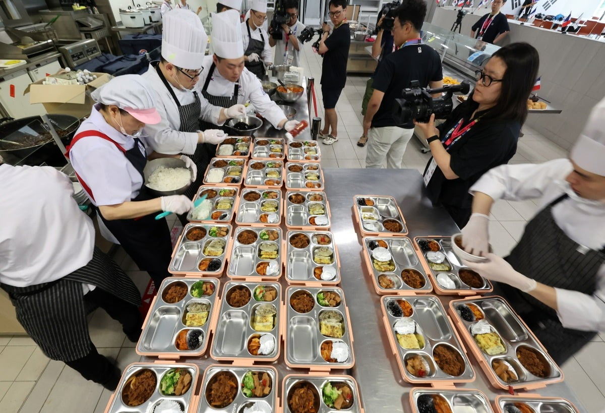 京城德比！北京北汽击败北控，孙悦9号球衣退役仪式，太催泪了