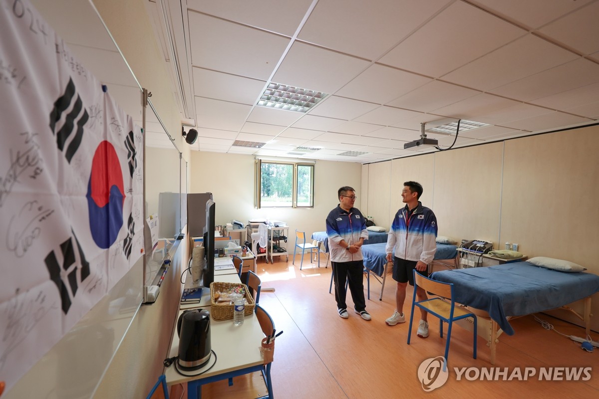 ⚽日职乙半场：田中隼人疑似手球未判点 热苏斯兜射建功 清水暂0-1落后长崎