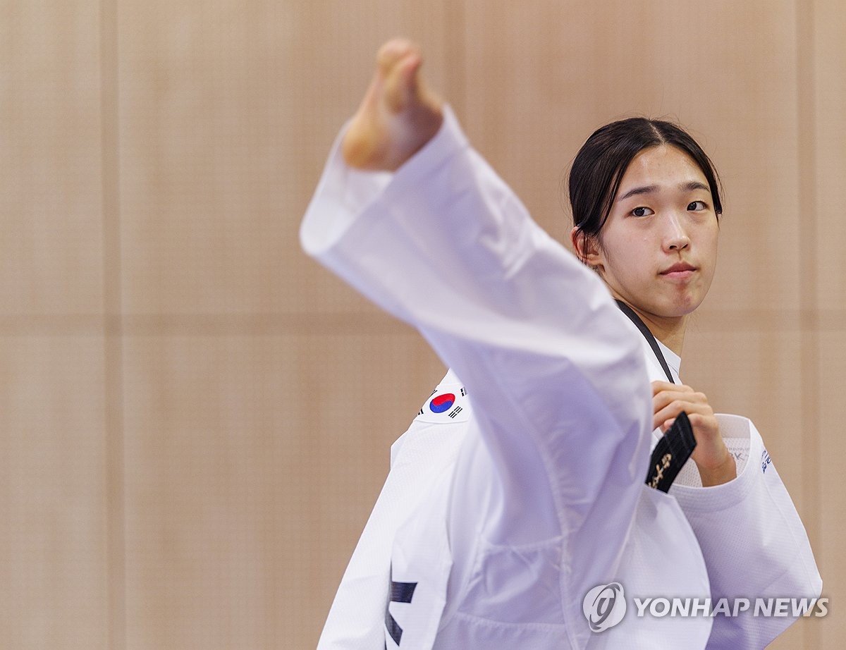 莫里茨-尼古拉斯vs霍芬海姆全场数据：7扑救