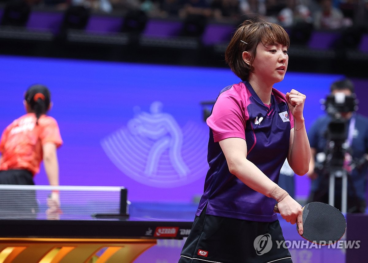 不认输！阿奴诺比引领尼克斯第三节轰出一波17-0将分差迫近