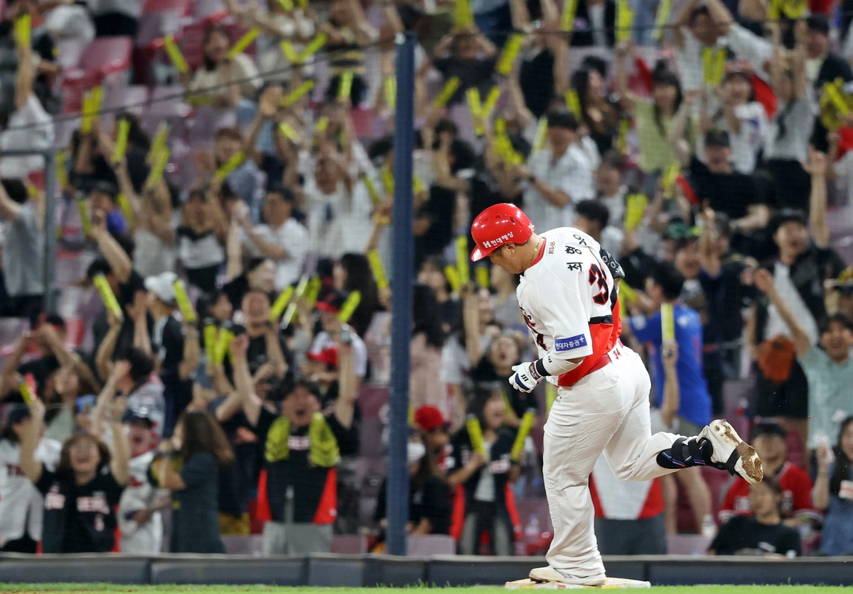 【意甲集锦】麦肯尼、冈萨雷斯破门，尤文2-1蒙扎结束四连平