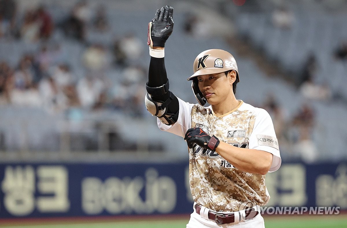 马卡：皇马从未考虑引进范戴克，相信他将与利物浦续约到2028