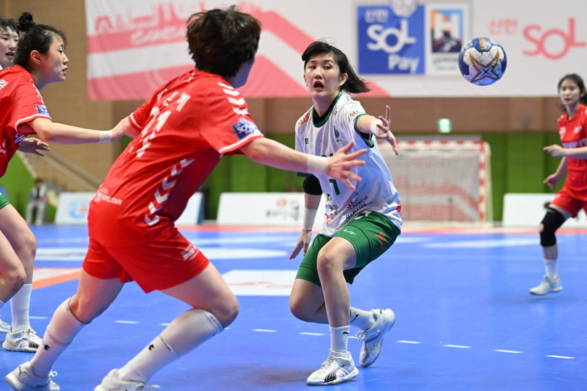 莫里茨-尼古拉斯vs霍芬海姆全场数据：7扑救