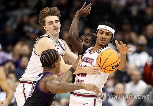 官方：阿诺德当选英格兰2-0战胜爱尔兰队内最佳球员